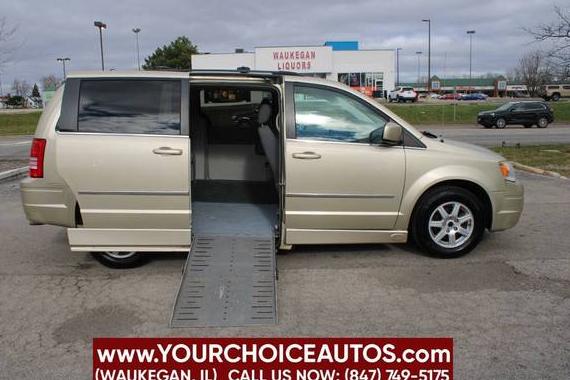 CHRYSLER TOWN AND COUNTRY 2010 2A4RR5D13AR272038 image